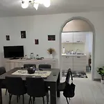 Casa 6 Posti Letto - Grazia Trinitapoli