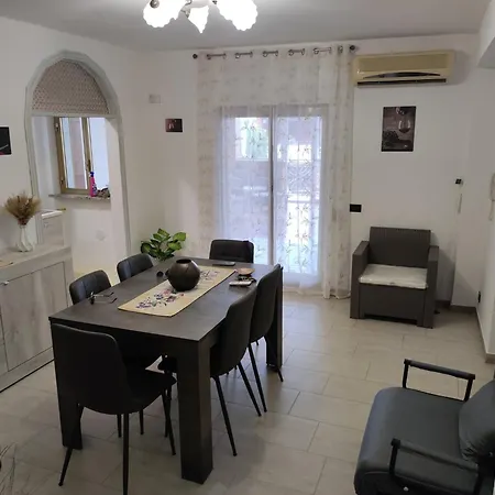 Casa 6 Posti Letto - Grazia