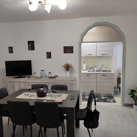 Casa 6 Posti Letto - Grazia Trinitapoli
